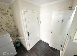 Продается однокомнатная квартира, 19 м2, Азов, Севастопольская улица, 10