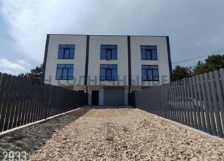 Продается таунхаус, 98 м2, поселок городского типа Новомихайловский, улица Ленина, 30В