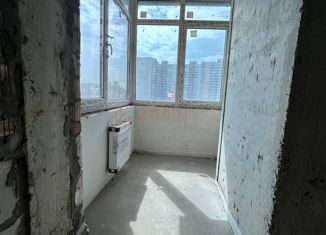 Продам трехкомнатную квартиру, 93.9 м2, Ставрополь, Октябрьская улица, 194к1