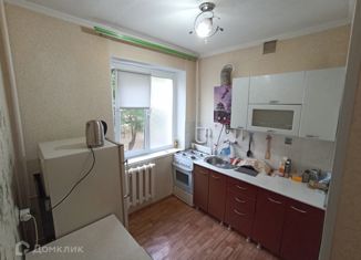 Продажа 2-комнатной квартиры, 48 м2, Апшеронск, улица Ленина, 33