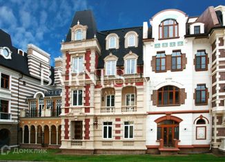 Продаю таунхаус, 320 м2, поселок дома отдыха Озера, Озёрная улица, 24