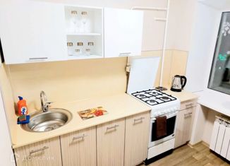 Сдаю в аренду 1-ком. квартиру, 31 м2, Омск, проспект Мира, 16