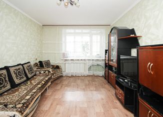 Продается трехкомнатная квартира, 60.1 м2, Мегион, улица Ленина, 8