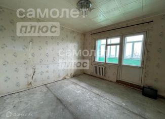 Трехкомнатная квартира на продажу, 58.3 м2, Астрахань, Советский район, улица Адмирала Нахимова, 125