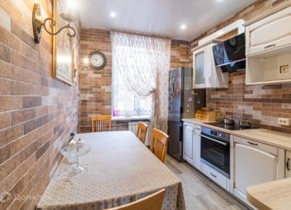 Продается 4-ком. квартира, 94.9 м2, Петрозаводск, проспект Карла Маркса, 12, район Центр