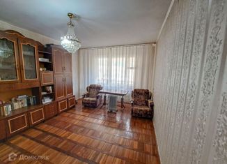 Продам 2-комнатную квартиру, 54.2 м2, Тырныауз, улица Отарова, 15