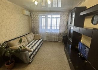 Сдаю в аренду 1-комнатную квартиру, 30 м2, Энгельс, улица Колотилова, 18