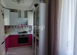 Продам 3-ком. квартиру, 60 м2, Ростов-на-Дону, Ворошиловский район, улица Волкова, 8/1