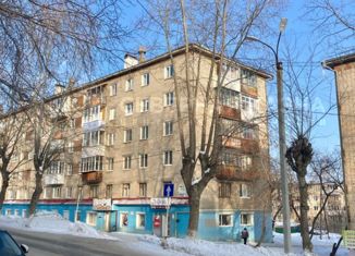 Продам 2-ком. квартиру, 44.3 м2, Кировград, улица Свердлова, 70