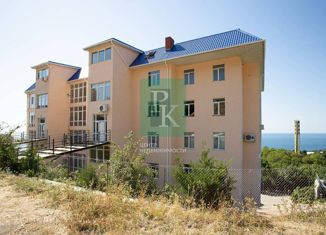 2-ком. квартира на продажу, 73.2 м2, поселок городского типа Форос, Северная улица, 43