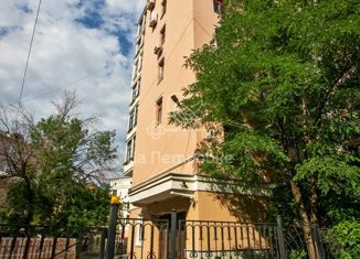 Продаю 4-ком. квартиру, 150 м2, Москва, улица Плющиха, 22, улица Плющиха