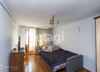 Продается 3-ком. квартира, 56 м2, посёлок городского типа Тугулым, Октябрьская улица, 11