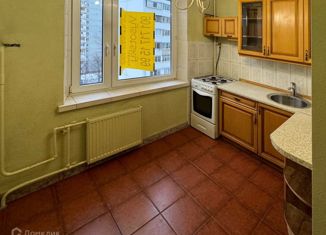 Продаю трехкомнатную квартиру, 62.9 м2, Москва, улица Островитянова, 16к2, улица Островитянова