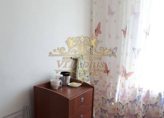 Продам 1-ком. квартиру, 10 м2, Артём, улица Кирова, 79