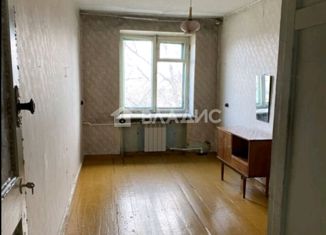 Трехкомнатная квартира на продажу, 56.3 м2, Улан-Удэ, Комсомольская улица, 35