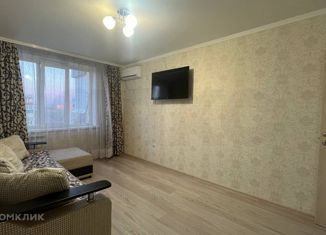 Продаю двухкомнатную квартиру, 57 м2, Майкоп, улица Чкалова, 65