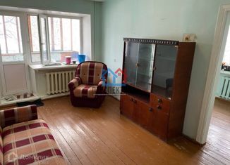 Продается трехкомнатная квартира, 48.9 м2, Тобольск, микрорайон Иртышский, 3