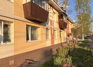 Продам 2-ком. квартиру, 42.7 м2, Альметьевск, улица Тюленина, 21