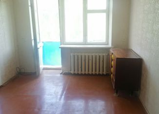 Продам 2-ком. квартиру, 44 м2, Ярославль, улица Большие Полянки, 13к2, район Нефтестрой