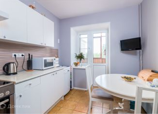 Продам трехкомнатную квартиру, 80 м2, Москва, Новопетровская улица, 3, Новопетровская улица