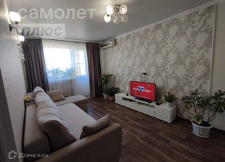 Трехкомнатная квартира на продажу, 52.2 м2, Астрахань, площадь Шаумяна, 17