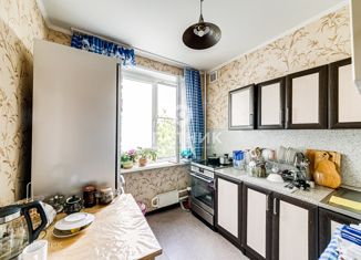 Продажа трехкомнатной квартиры, 51 м2, Москва, улица Пестеля, 8В, улица Пестеля