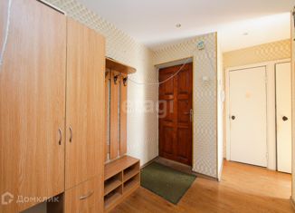 Продаю четырехкомнатную квартиру, 62.6 м2, Калининградская область, Коммунистическая улица, 37
