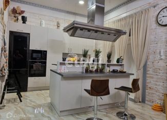 Продаю дом, 220 м2, поселок Мещерино, 2-й квартал, 83