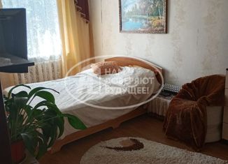 Продам 3-комнатную квартиру, 64 м2, Чусовой, Революционная улица, 97