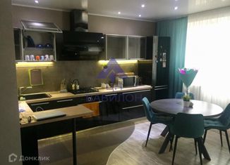 Продаю 3-ком. квартиру, 90 м2, Волгодонск, улица Ленина, 111