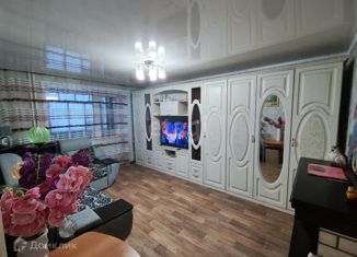 Продам трехкомнатную квартиру, 68 м2, Курган, улица Макаренко, 96к1, жилой район Восточный