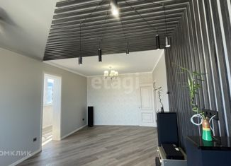 Продается 3-ком. квартира, 124 м2, Каспийск, Молодежная улица, 4