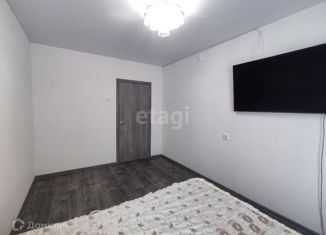 Продаю 1-комнатную квартиру, 32 м2, Челябинск, улица Блюхера, 123Г
