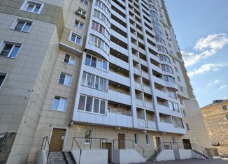 Продаю 2-комнатную квартиру, 43.7 м2, Киров, Октябрьский проезд, 18