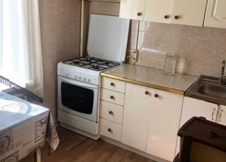 Продам 4-комнатную квартиру, 63 м2, Ставрополь, проспект Ворошилова, 4/3, микрорайон № 31