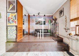 Продаю двухкомнатную квартиру, 60 м2, Москва, Суворовская улица, 2/1к1, Суворовская улица