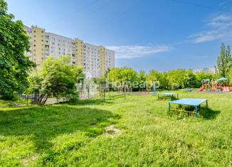 Продаю 3-ком. квартиру, 64 м2, Москва, улица Корнейчука, 41, улица Корнейчука