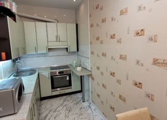 Продажа трехкомнатной квартиры, 78 м2, посёлок городского типа Грэсовский, Космическая улица, 14/10