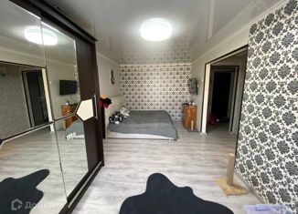 Двухкомнатная квартира на продажу, 40.6 м2, Кропоткин, улица Ленина, 252