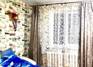 Двухкомнатная квартира на продажу, 52.3 м2, рабочий посёлок Уральский, Молодёжная улица, 25