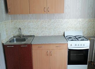 Сдаю 1-ком. квартиру, 42 м2, Череповец, улица Космонавта Беляева, 46А