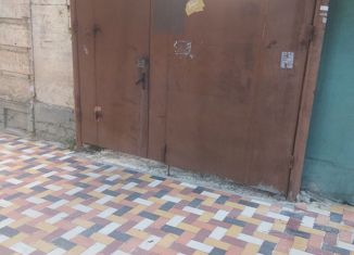 Продается трехкомнатная квартира, 75 м2, Ставрополь, улица Дзержинского, 68, Ленинский район