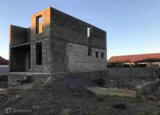 Продаю дом, 230 м2, посёлок городского типа Ленинкент, улица Мусаева, 15