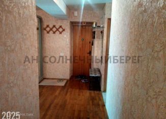 Продаю 3-ком. квартиру, 70.1 м2, Ольгинка, 2-й микрорайон, 1