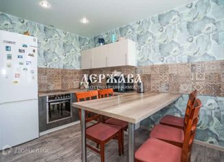 Сдается в аренду двухкомнатная квартира, 80 м2, Старый Оскол, микрорайон Северный, 9