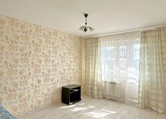 Продам 1-ком. квартиру, 37 м2, Казань, улица Адоратского, 32