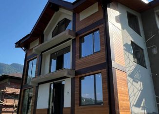 Продаю дом, 200 м2, посёлок городского типа Красная Поляна, Волоколамская улица, 64