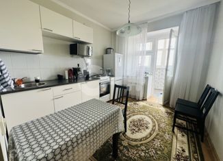 Продам 1-ком. квартиру, 39 м2, Казань, улица Серова, 51/11, ЖК Московский