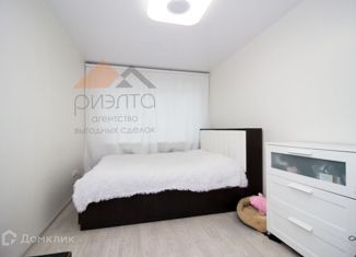 Продам двухкомнатную квартиру, 43.1 м2, Новосибирск, улица Сибиряков-Гвардейцев, 40, метро Студенческая