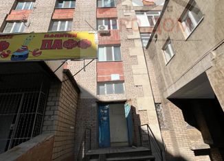 Продаю комнату, 46 м2, Оренбургская область, проспект Ленина, 62